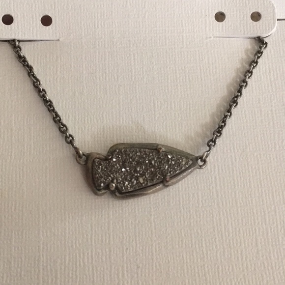 Kendra Scott Kasey Arrow necklace - Picture 2 of 4